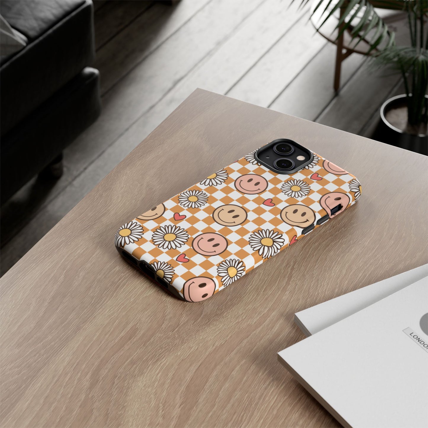 Checkerboard Happy Faces and Daisies, Cheerful Phone Cover Tough Case